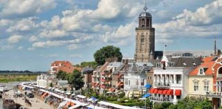 deventer-boekenmarkt-ijsselkade